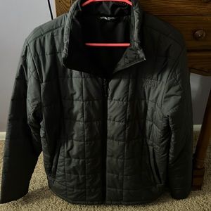 Men’s Medium / Women’s Large Quilted North Face Coat